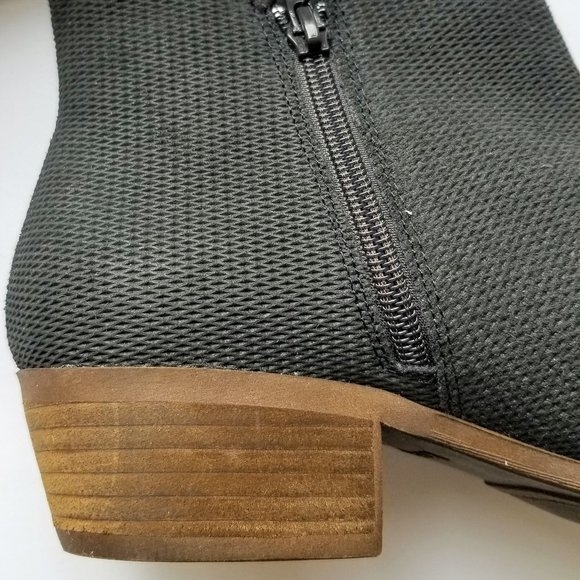 KENSIE | Gerona dark grey suede perforated bootie - Picture 7 of 7